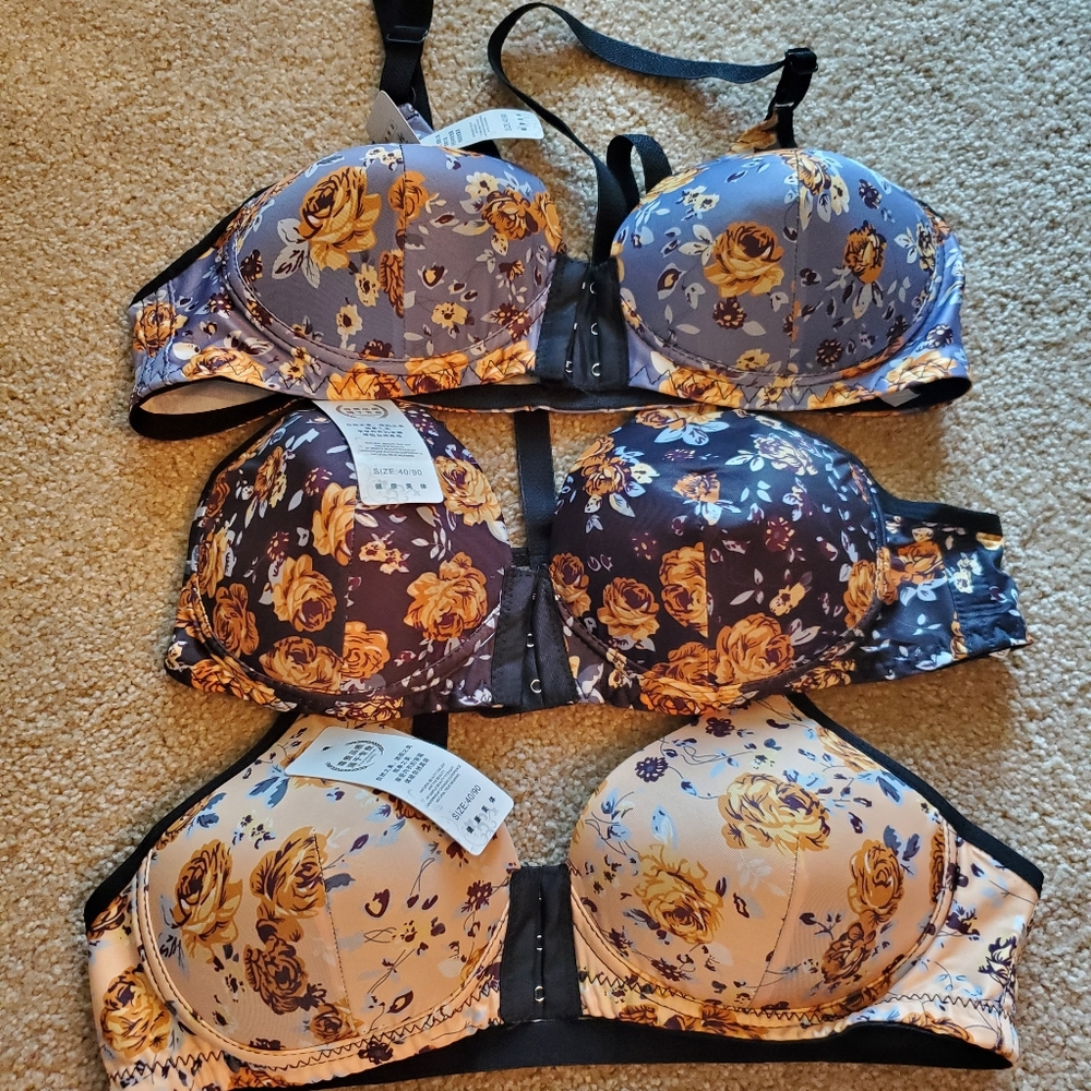 Front closure bras